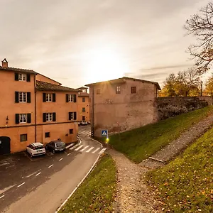 La Corticella Luxury Suite, With Terrace Apartment
